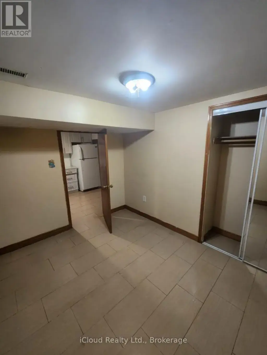 2631 Roblo Road, Mississauga (Erin Mills)